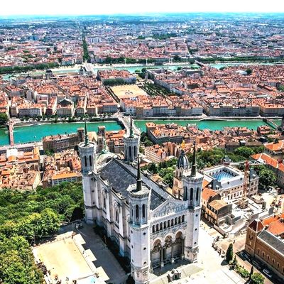 L'émerveillement de l'escale n°30 (Lugdunum). L'éblouissant sillage de Moνεμβάσια