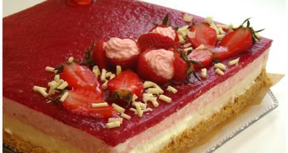 BAVAROIS FRAISES,VANILLE