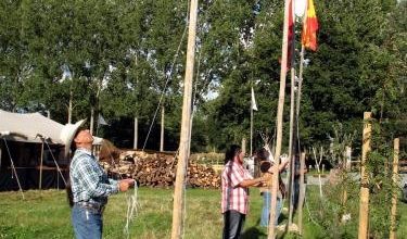 Levée des drapeaux