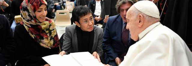 La "Déclaration sur la fraternité humaine" remise au Pape François - VA