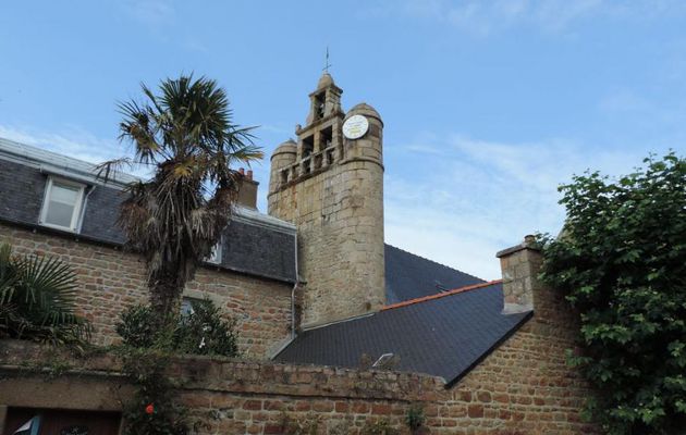 L'ile de Bréhat - le village & église -5