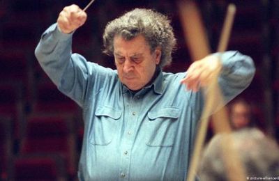 Mikis Theodorakis est mort *  Μίκης Θεοδωράκης «Έφυγε»