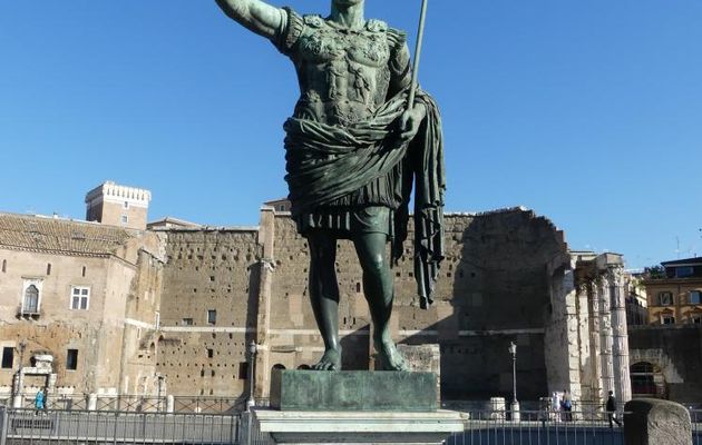 LES  FORUMS  IMPERIAUX - AUGUSTE