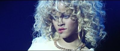 Performance aux Brit Awards : Photos!