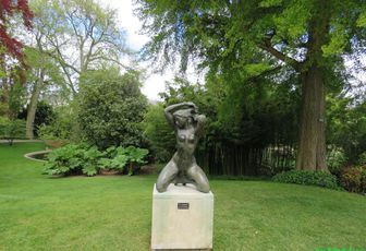 Belles statues sexy