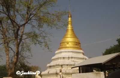 Voyage en Birmanie - Mandalay 2 - Monastère Swhenandauw