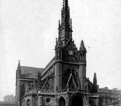 Le conseil municipal s'affiche à l'église