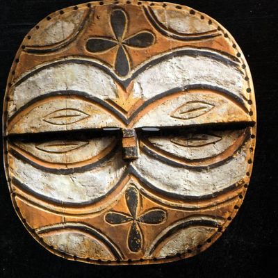 Soleil de masque Teke - ( RC )