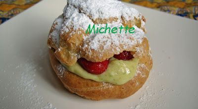 Chou dodu à la crème de pistache, fraises
