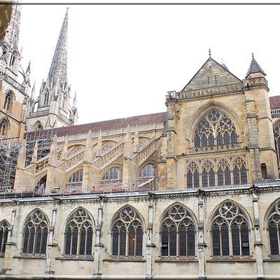 1095 - Bayonne, dans les Pyrénées-Atlantiques (64)(Cathédrale)