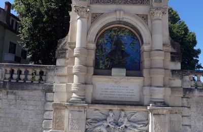 Une semaine dans le Lot : le quartier de la cathédrale à Cahors
