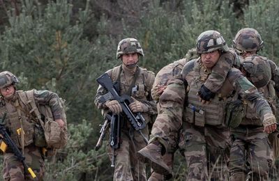 Guerre en Ukraine : des officiers de l’Armée française demandent aux parlementaires d’assurer un contrôle accru