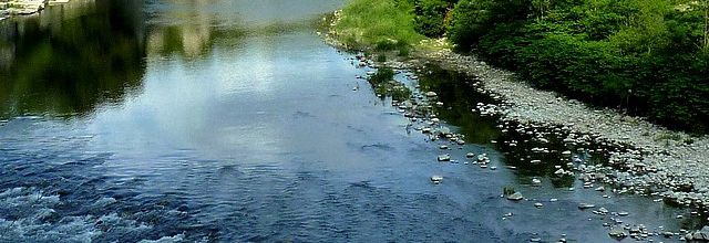 Pêcher à la mouche en Ardèche...