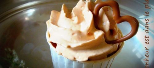 Cupcake dattes, amandes et fleur d'oranger.