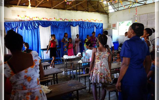 Chants un dimanche à Ampangorinana - Nosy Komba (Nosy Ambariovato) - Madagascar