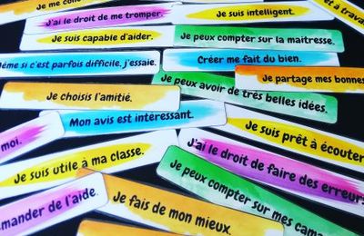 Affirmations positives à coller sur les tables : un rituel bienveillant en classe
