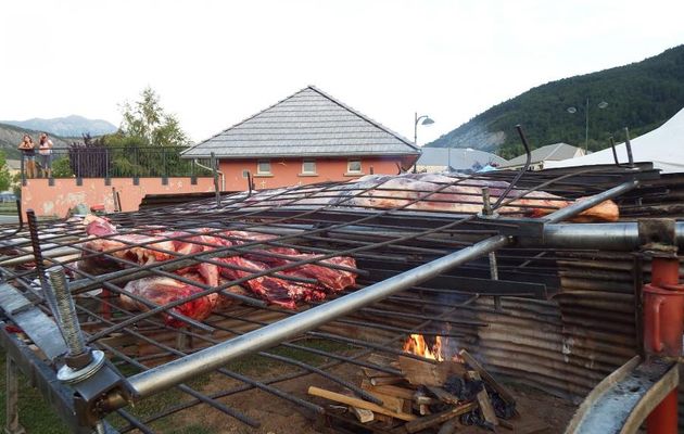 Le Boeuf à la broche à La Bréole (5)