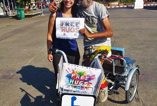 "Free hugs" à Chiang Mai