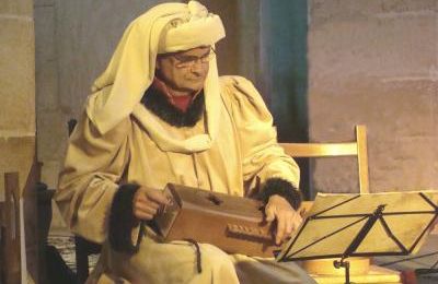 Les Ménestrels de Bourgogne à Villaines en Duesmois...