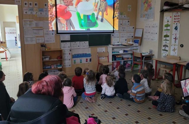 Témoignage  l'école de Notre-Dame à Saint-Saturnin-sur-Loire 21/03/25