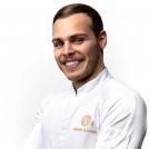 Un chef réalise son Cobra en chocolat !