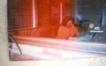 Monsieur orange dans les studios !