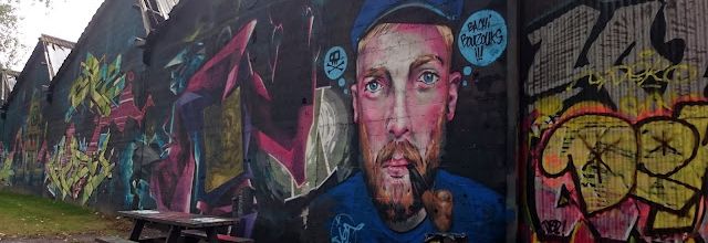 Un nouveau sujet  : "l'art de rue" ou "Street-art" / Nova temo : "Stratarto", aux "street-art"