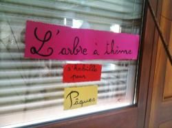 * Un arbre de pâques