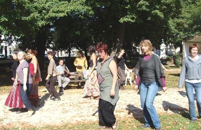 Les danseurs folk de la MJC...