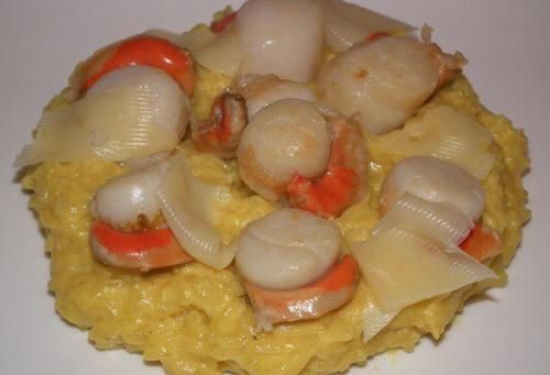 Risotto safrané et coquilles Saint Jacques au Parmesan