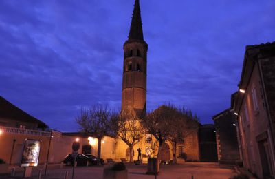 l'église de Marciac le soir 