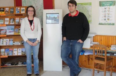 Une borne informatique à l'antenne Recéenne de l'OTPC...
