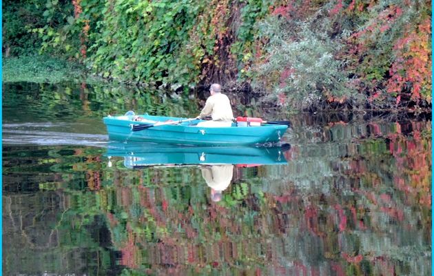un pécheur en reflets
