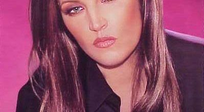 artiste portarait lisa marie