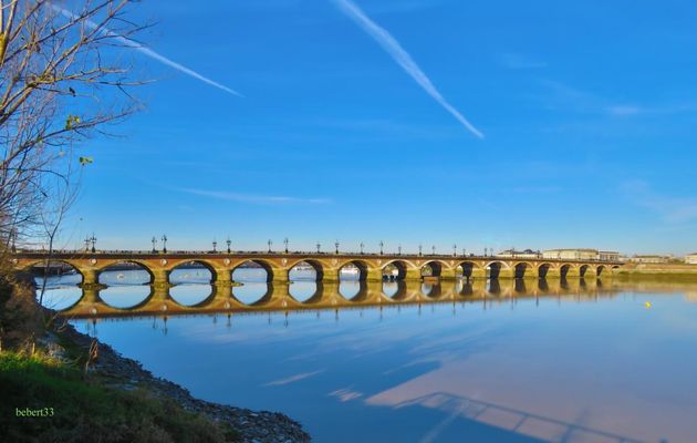 pont de pierre à Bordeaux