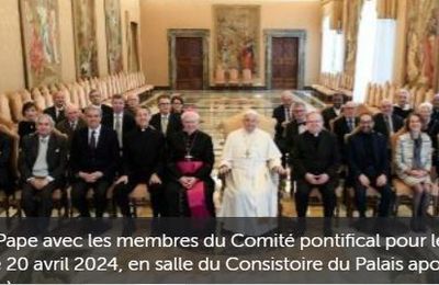 Le Pape exhorte les historiens à demeurer libres de toute idéologie. - VA