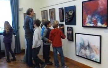 Visite du salon par les élèves