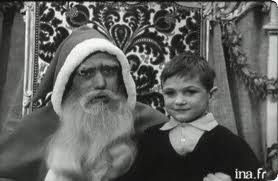Noël en Algérie les 24-25 décembre 1961 dans quelques familles Pieds Noirs. Pour notre information afin de nous donner une idée de ce qu'a été ce dernier Noël de l'Algérie française 