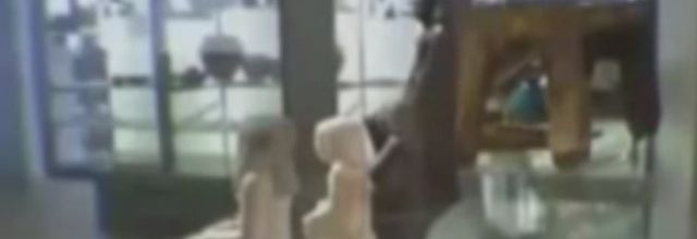 Mystère : Comment cette statuette égyptienne du Manchester Museum peut bouger toute seule ?
