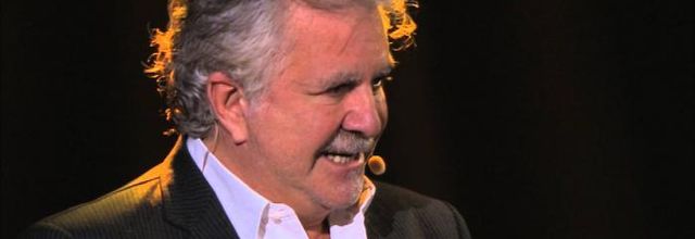 IL PEUT LE DIRE « Les Rois des fous »   par Roland Magdane