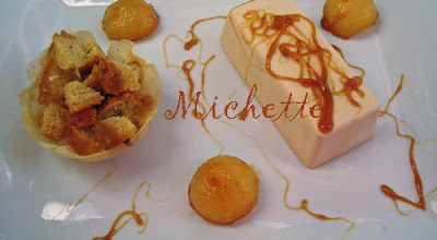 Crème collée au turron tendre, corolle de poire sèchée, poire au caramel