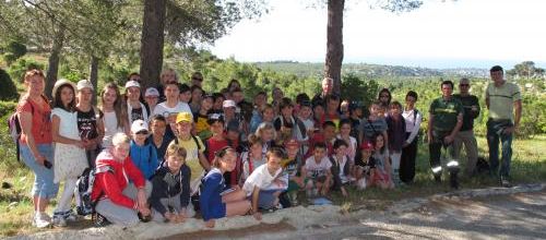 Cassis: Les écoliers à la découverte du massif des calanques