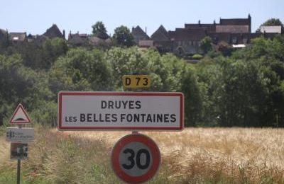 DRUYES-LES-BELLES-FONTAINES (Yonne)