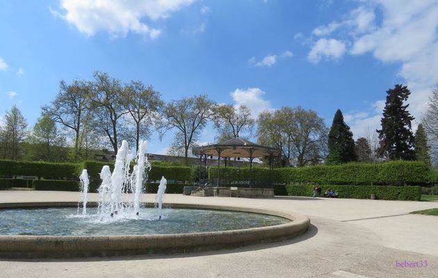 un jet d'eau à Alençon