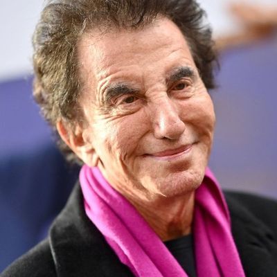 Jack Lang, créateur de la Fête de la Musique ET président à vie de l’Institut du Monde Arabe doit se retourner dans sa tombe.