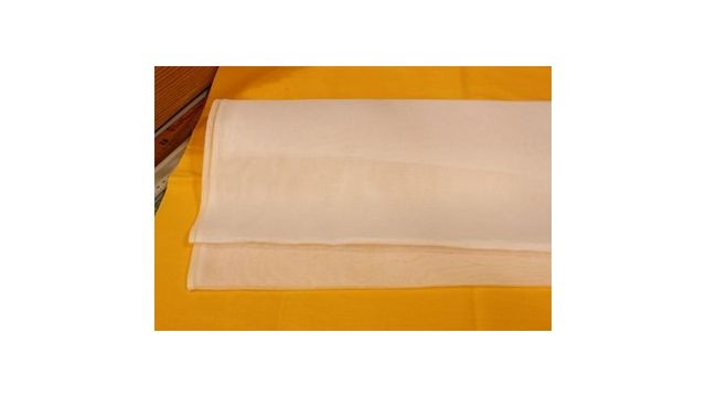 Organdi de coton blanc