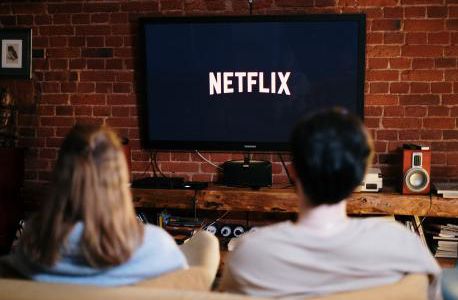 Les 4 meilleures séries NETFLIX que vous devriez regarder