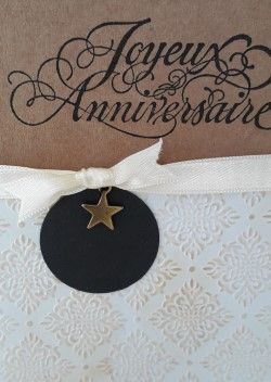 Carte anniversaire embossée