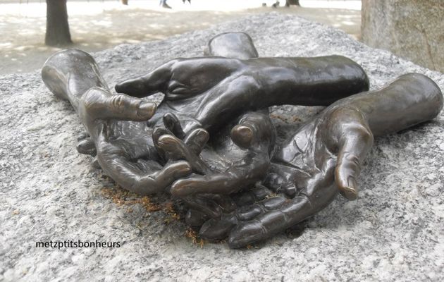 Citation: Tous des humains!