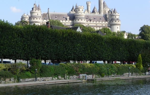 Ballade à PIERREFONDS